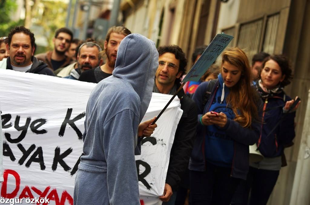 Kadıköy su kesintisi, Özgür Özkök