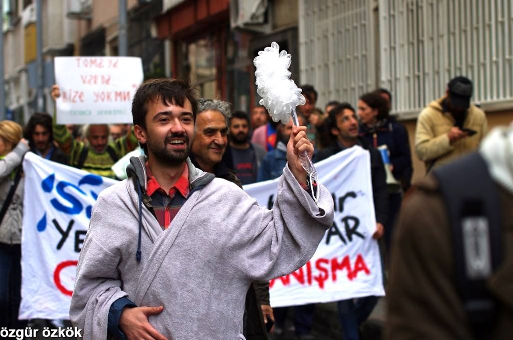 Kadıköy su kesintisi, Özgür Özkök