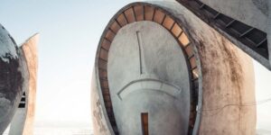 7 Essential Skills That Separate Successful People From Everyone Else