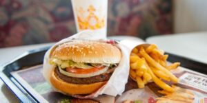 Cloud kitchen platform Kitopi acquires Dubai F&B operator AWJ