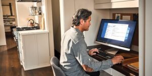 7 Tips for Conducting Performance Reviews With Remote Employees